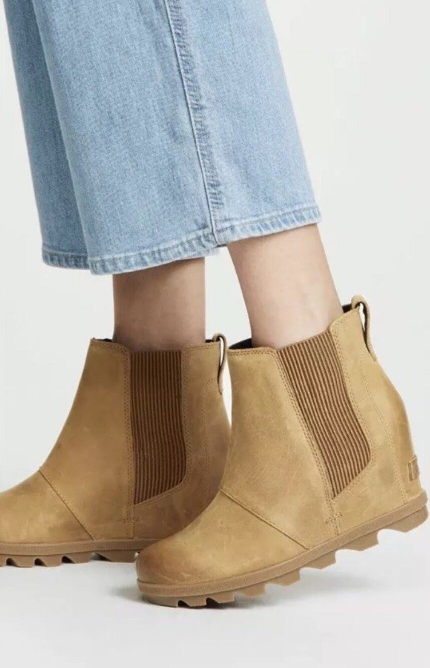 Sorel 'Joan of Arctic Wedge III' Women's US 7 Tan Chelsea Wedge Bootie Leather
